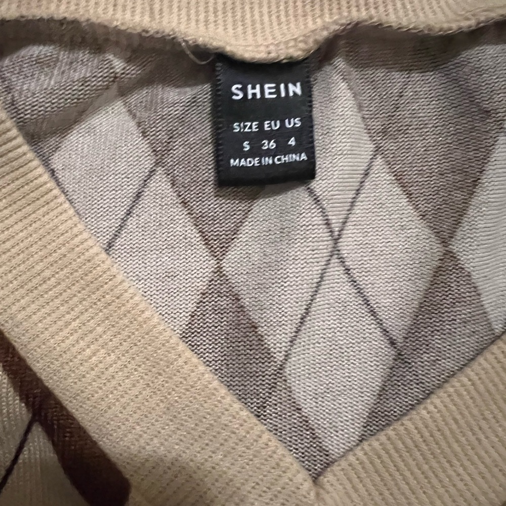 SHEIN Cream and Brown Argyle Knit Top